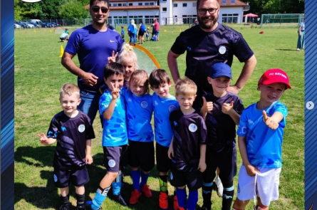 UNITED BLUE EAGLES HABEN SPASS UND ENTWICKLEN SICH VON TURNIER ZU TURNIER WEITER
